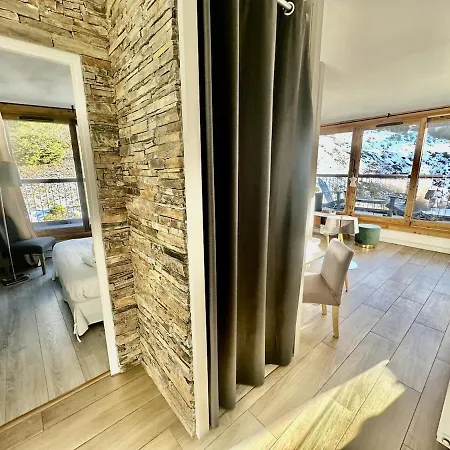 Daire New 4 Pp Design Appartment, In-out, Mountain View Courchevel